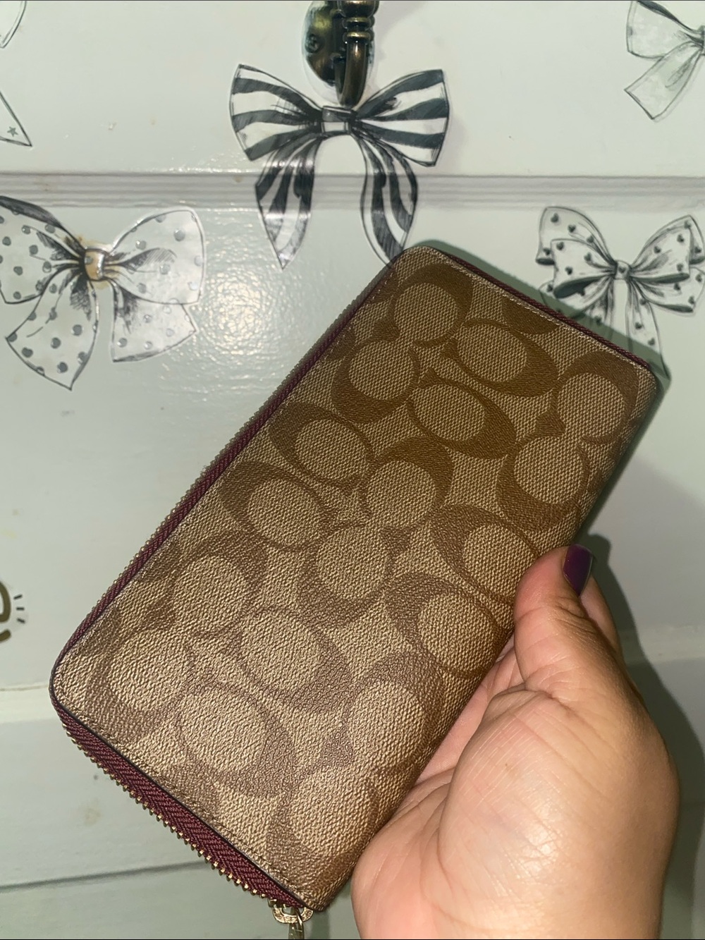COACH Graffiti Logo Zip Wallet - Rainbow 🌈 Accent EUC 💙🩵 - Picture 7 of 7
